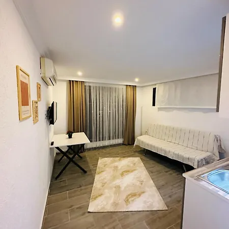 Aparthotel 9 House *